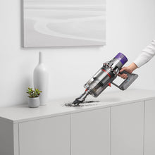 
                        
                          將圖片載入圖庫檢視器 Dyson Cyclone V10 Animal Lightweight Cordless Stick Vacuum Cleaner - JOY2ESpree
                        
                      