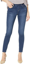 
                        
                          Load image into Gallery viewer, Jag Jeans Women's Petite Bryn Skinny Pull on Jean
                        
                      