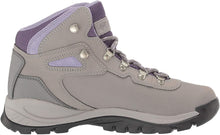 
                        
                          Load image into Gallery viewer, Columbia Women's Newton Ridge Plus Hiking Boot
                        
                      