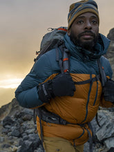 
                        
                          Cargar imagen en el visor de la galería, Marmot Men's Guides Down Winter Jacket
                        
                      