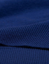 
                        
                          Cargar imagen en el visor de la galería, GANT Lambswool Crew Neck Mens Jumper - JOY2ESpree
                        
                      