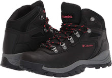 
                        
                          Load image into Gallery viewer, Columbia Women's Newton Ridge Plus Hiking Boot
                        
                      