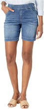 
                        
                          Load image into Gallery viewer, Jag Jeans Women's Gracie Pull on 8" Short
                        
                      