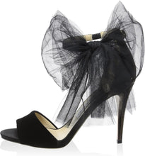 
                        
                          Load image into Gallery viewer, JIMMY CHOO Women's Lilyth Dress Sandal
                        
                      