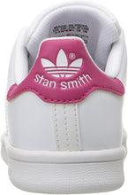 
                        
                          Muat gambar ke penampil Galeri, adidas Originals Unisex-Child Stan Smith Sneaker
                        
                      
