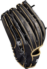 
                        
                          गैलरी व्यूवर में इमेज लोड करें, Wilson A2000 Baseball Glove Series - JOY2ESpree
                        
                      