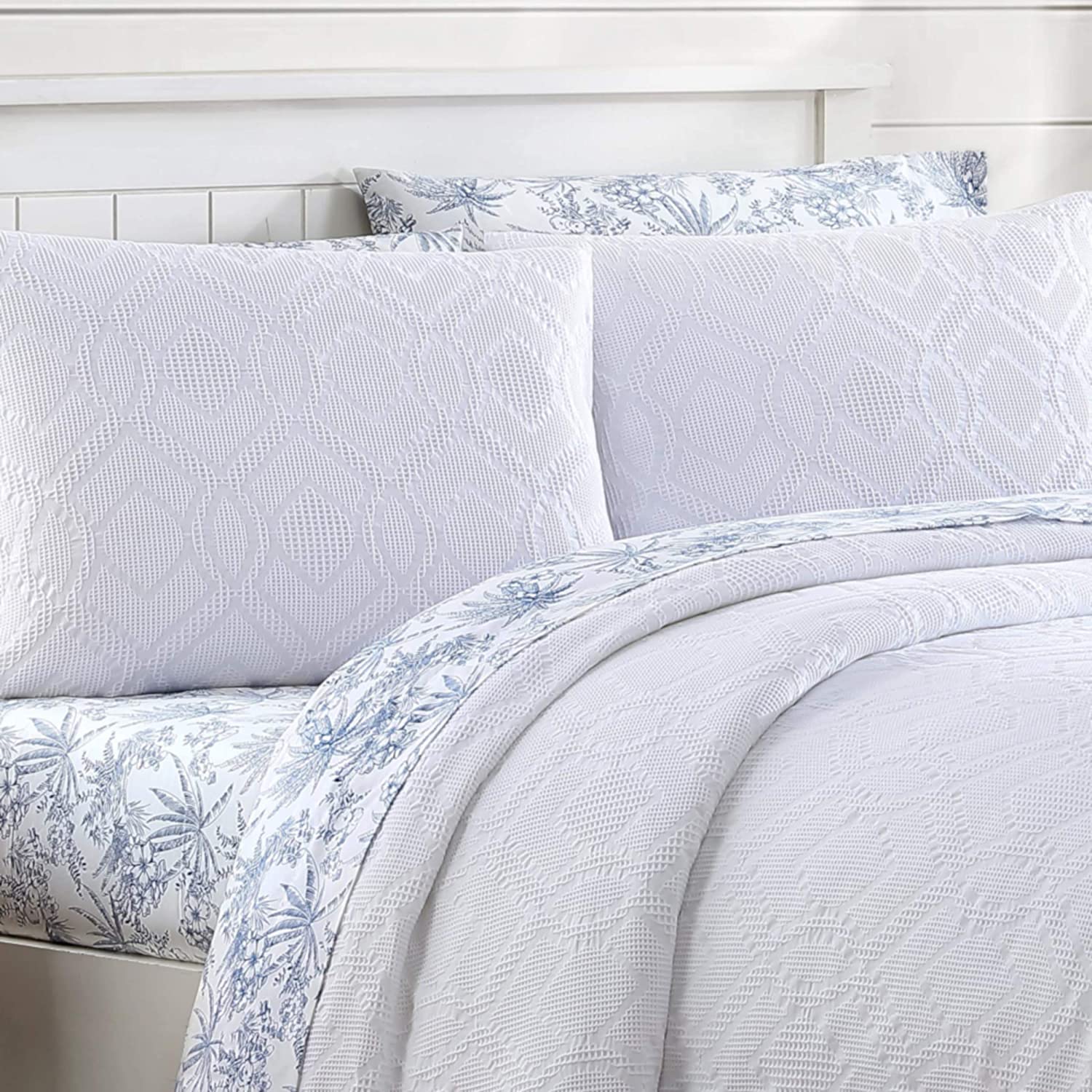 Tommy Bahama | Waffle Collection | Comforter Set Cotton Bedding in a Reversible Waffle Weave Texture, King, White,USHSA51166596,3