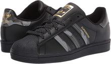 
                        
                          將圖片載入圖庫檢視器 adidas Originals Men's Superstar Shoes - JOY2ESpree
                        
                      