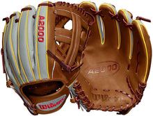 
                        
                          गैलरी व्यूवर में इमेज लोड करें, Wilson A2000 Baseball Glove Series - JOY2ESpree
                        
                      