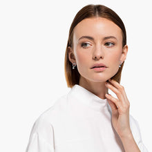 
                        
                          將圖片載入圖庫檢視器 SWAROVSKI Women's Attract Crystal Jewelry Collection, Rhodium Finish - JOY2ESpree
                        
                      
