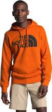 
                        
                          Load image into Gallery viewer, The North Face Men's Half Dome Pullover Hoodie
                        
                      