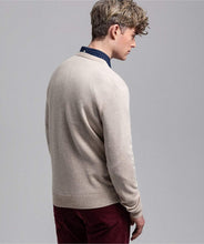 
                        
                          Cargar imagen en el visor de la galería, GANT Lambswool Crew Neck Mens Jumper - JOY2ESpree
                        
                      