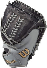 
                        
                          Load image into Gallery viewer, Wilson A2000 Fastpitch Glove Series - JOY2ESpree
                        
                      