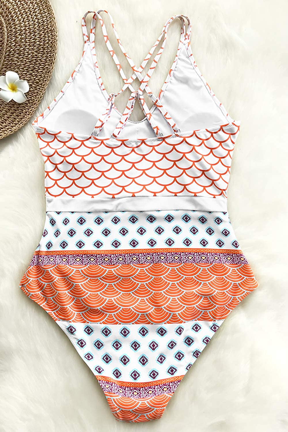 CUPSHE Women's One Piece Swimsuit Scoop Neck Double Straps Geo-Print Swimwear Bathing Suits