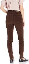 
                        
                          गैलरी व्यूवर में इमेज लोड करें, Jag Jeans Women's Maya Skinny Pull on Corduroy Jean
                        
                      