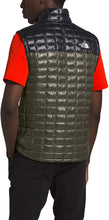 
                        
                          Muat gambar ke penampil Galeri, The North Face Men’s ThermoBall Eco Insulated Vest
                        
                      