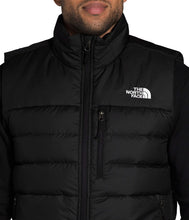 
                        
                          Load image into Gallery viewer, The North Face Men's Aconcagua Insulated Vest - Sleeveless Puffer Vest for Men
                        
                      