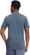 
                        
                          Cargar imagen en el visor de la galería, The North Face Men's Short Sleeve Half Dome Tee
                        
                      