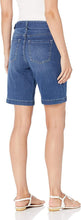 
                        
                          Load image into Gallery viewer, Jag Jeans Women's Thelma Pull on Bermuda W/Belt Short
                        
                      