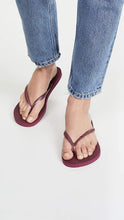
                        
                          Load image into Gallery viewer, Havaianas Women's Slim Flip Flop Sandal
                        
                      