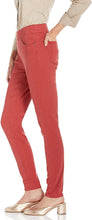 
                        
                          गैलरी व्यूवर में इमेज लोड करें, Jag Jeans Women's Maya Skinny Pull on Jean
                        
                      