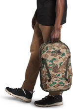 
                        
                          Muat gambar ke penampil Galeri, The North Face Vault Backpack, Moab Khaki/Asphalt Grey, One Size
                        
                      