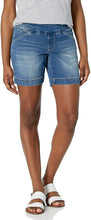 
                        
                          Cargar imagen en el visor de la galería, Jag Jeans Women's Petite Ainsley 7" Pull on Short
                        
                      