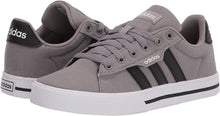
                        
                          画像をギャラリービューアに読み込む, adidas Kids' Daily 3.0 Skate Shoe
                        
                      