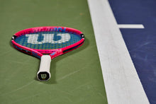 
                        
                          將圖片載入圖庫檢視器 Wilson Youth/Juniors Recreational Tennis Racket - JOY2ESpree
                        
                      