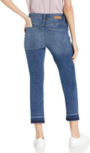 
                        
                          Load image into Gallery viewer, Jag Jeans Women's Ruby Straight Crop Jean
                        
                      
