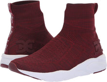 
                        
                          Load image into Gallery viewer, Sam Edelman Women's Tara Sneaker
                        
                      