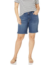 
                        
                          Cargar imagen en el visor de la galería, Jag Jeans Women's Plus Size Carter Girlfriend Short
                        
                      
