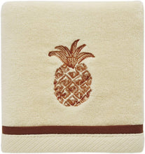 
                        
                          Cargar imagen en el visor de la galería, Tommy Bahama Batik Pineapple, Bath Towel, Orange
                        
                      