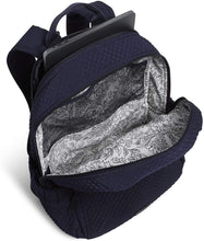 
                        
                          將圖片載入圖庫檢視器 Vera Bradley Women's Microfiber Campus Backpack, Classic Navy, One Size
                        
                      