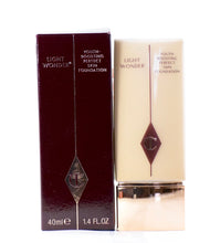 
                        
                          画像をギャラリービューアに読み込む, Charlotte Tilbury 'Light Wonder' Youth-Boosting Perfect Skin Foundation 6 Medium
                        
                      