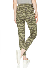 
                        
                          Load image into Gallery viewer, Jag Jeans Women's Marla Denim Legging
                        
                      