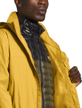 
                        
                          Load image into Gallery viewer, The North Face Men's Resolve Waterproof Jacket
                        
                      