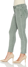 
                        
                          Cargar imagen en el visor de la galería, Jag Jeans Women's Mera Skinny Ankle Pant in Refined Corduroy
                        
                      