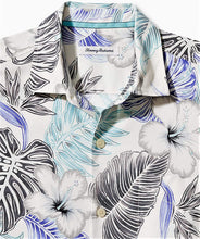 
                        
                          Cargar imagen en el visor de la galería, Tommy Bahama Konkan Jungle Silk Blend Camp Shirt
                        
                      