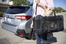 
                        
                          Cargar imagen en el visor de la galería, Sherpa Original Deluxe Airline Approved Pet Carrier, Medium, Black
                        
                      