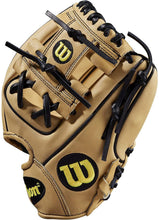 
                        
                          將圖片載入圖庫檢視器 Wilson A2000 Baseball Glove Series - JOY2ESpree
                        
                      