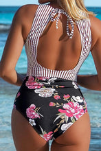
                        
                          將圖片載入圖庫檢視器 CUPSHE Women's Striped Leafy One Piece Swimsuit
                        
                      