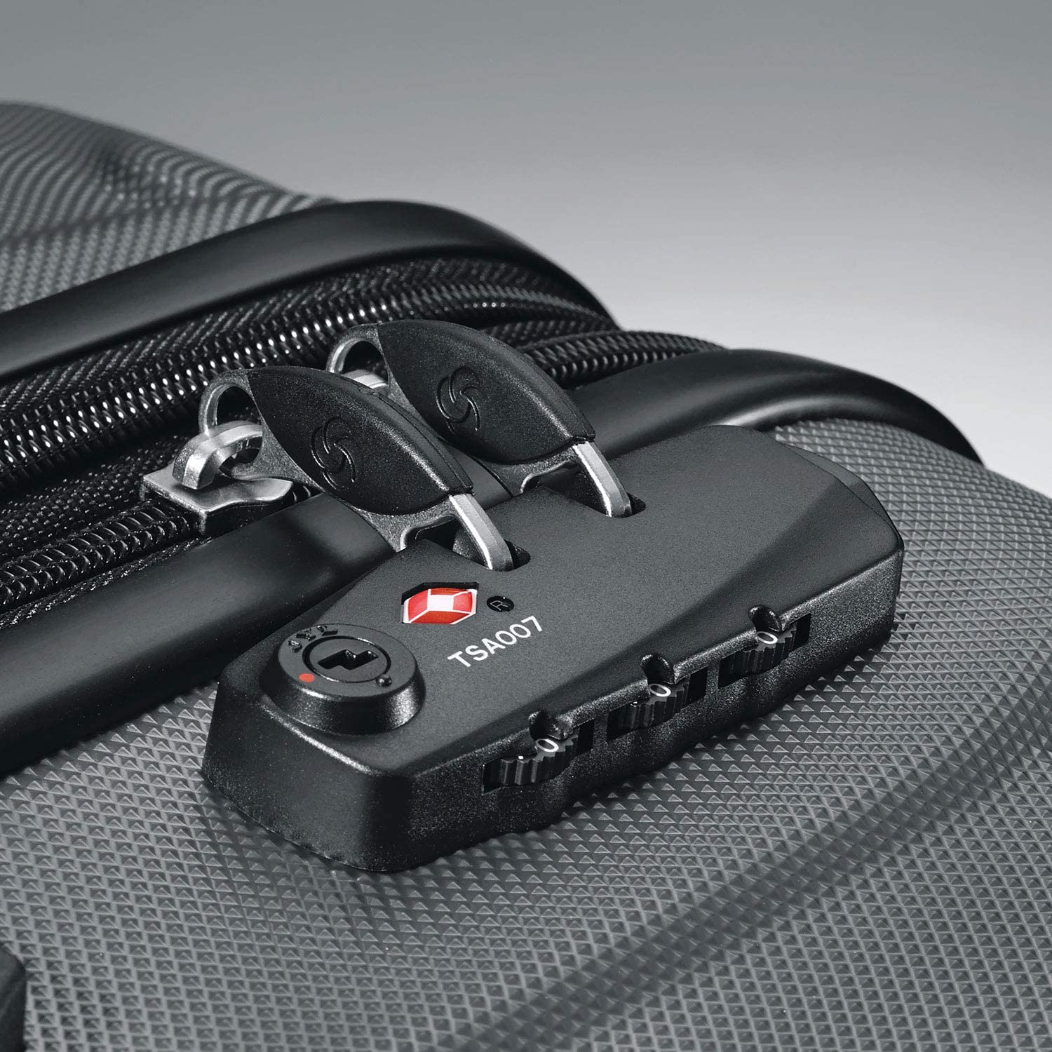 Samsonite Omni PC Hardside Expandable Luggage with Spinner Wheels, Black, Carry-On 20-Inch