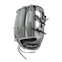 
                        
                          將圖片載入圖庫檢視器 Wilson A2000 Fastpitch Glove Series - JOY2ESpree
                        
                      