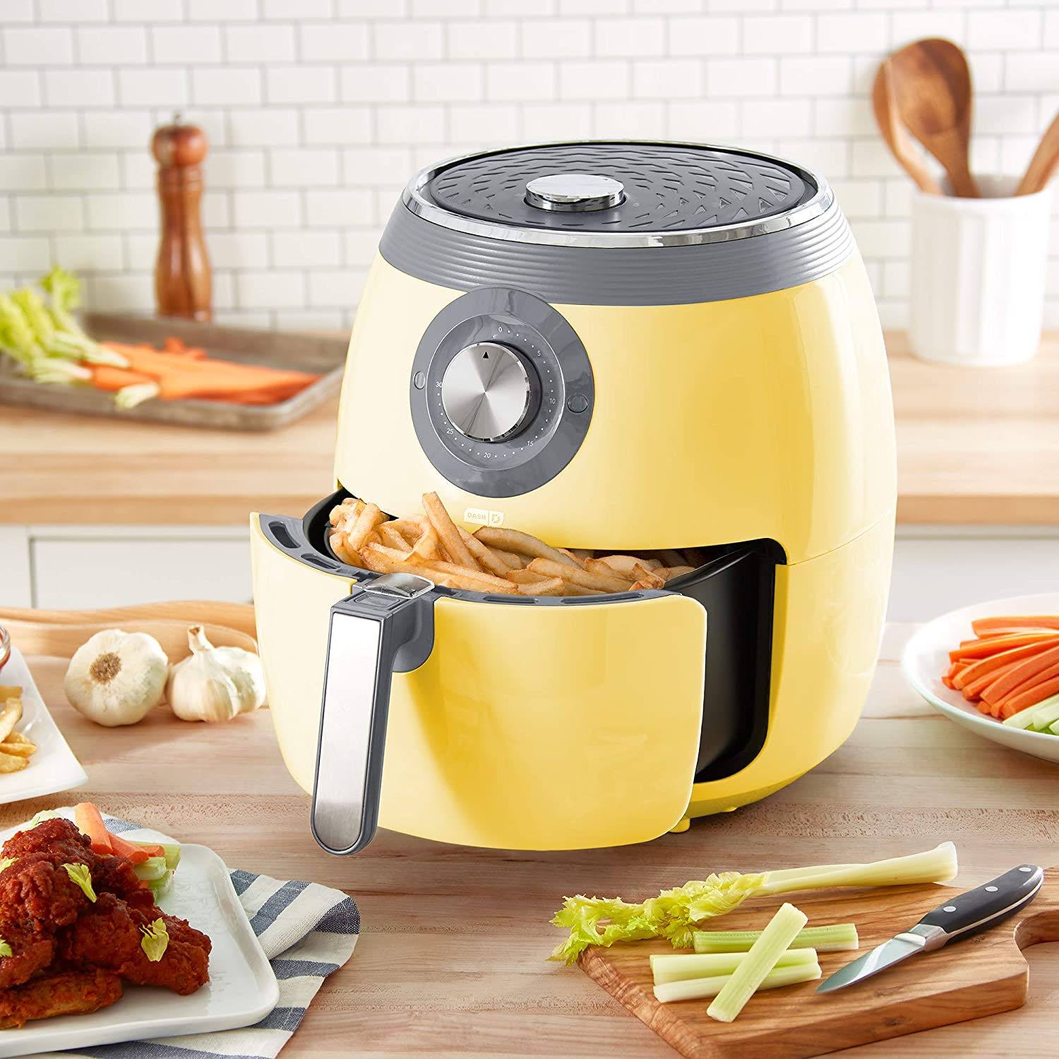 Dash DFAF455GBAQ01 Deluxe Electric Air Fryer + Oven Cooker with Temperature Control
