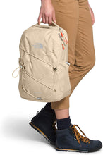 
                        
                          Cargar imagen en el visor de la galería, The North Face Women's Jester Backpack
                        
                      