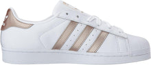 
                        
                          Cargar imagen en el visor de la galería, adidas Originals womens Superstar Shoes
                        
                      