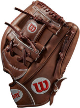 
                        
                          將圖片載入圖庫檢視器 Wilson A2000 Baseball Glove Series - JOY2ESpree
                        
                      