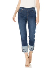 
                        
                          將圖片載入圖庫檢視器 Jag Jeans Women's Lewis Straight Pull on Crop W/Embroidered Cuff
                        
                      