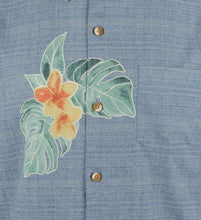 
                        
                          गैलरी व्यूवर में इमेज लोड करें, Tommy Bahama Island Zone Blooms Adrift Silk Blend Camp Shirt
                        
                      